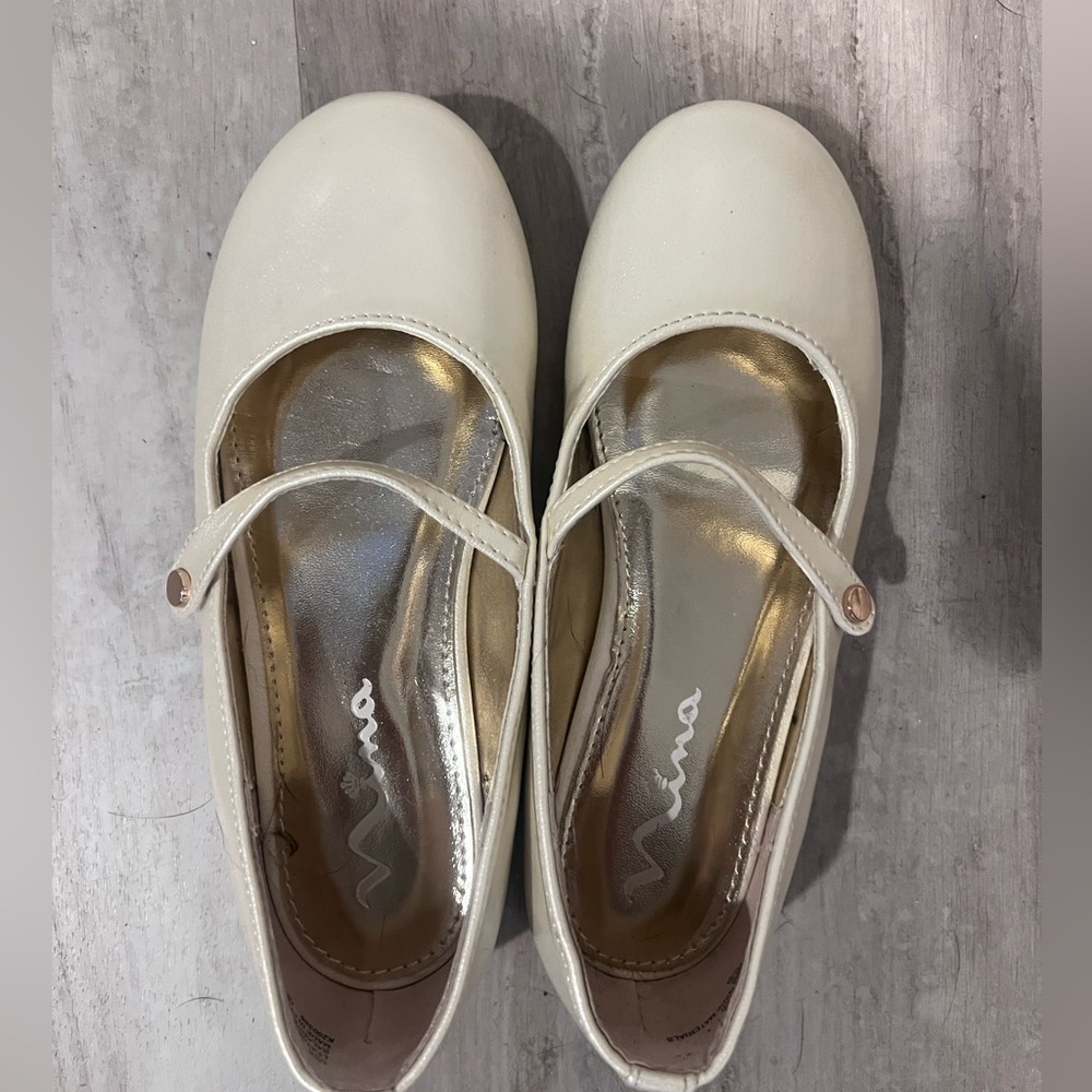 Nina Mary Jane’s - size 12